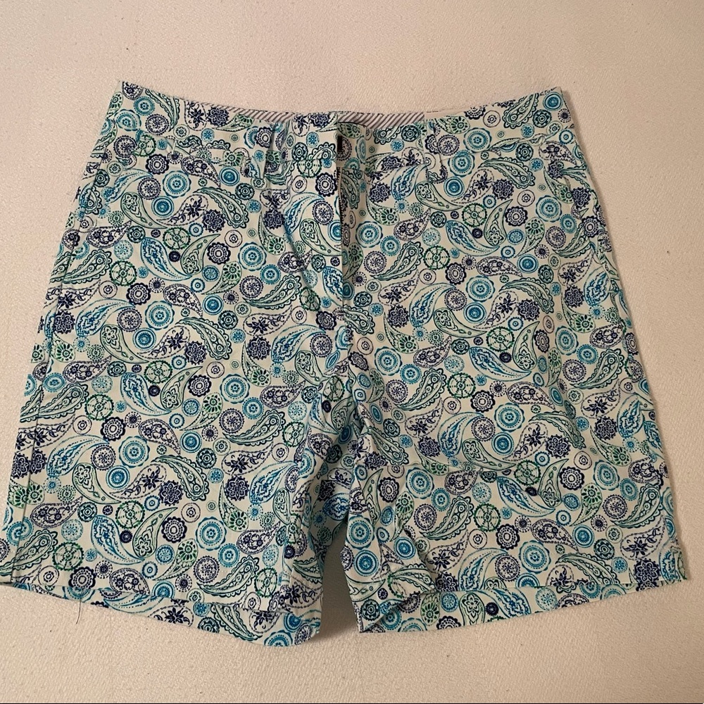 Land’s End size 12 Paisley Shorts (Mid Rise)